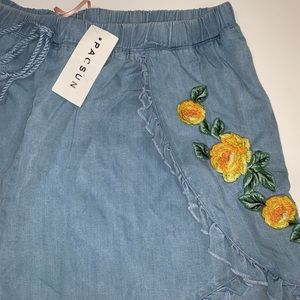 Lottie Moss Shorts - Lottie Moss embroidered shorts Lottie Moss Shorts - Lottie Moss embroidered shorts